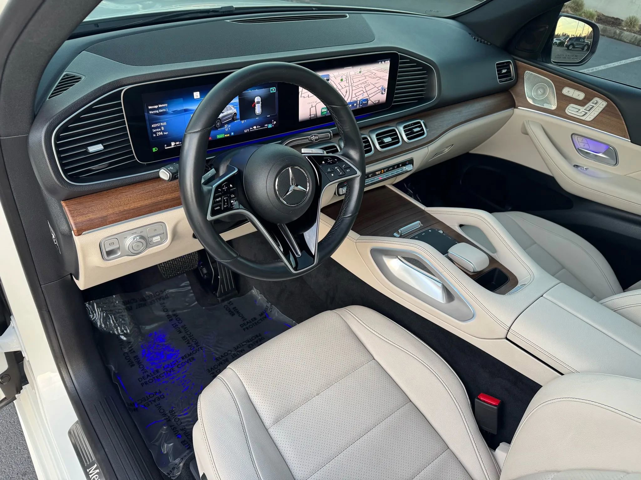 Used 2025 Mercedes-Benz GLE 450e 4MATIC w/ AMG Line Exterior image 23