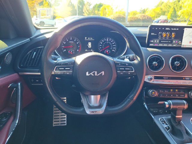 Used 2023 Kia Stinger GT-Line w/ Sun & Sound Package AWD/4WD image 9