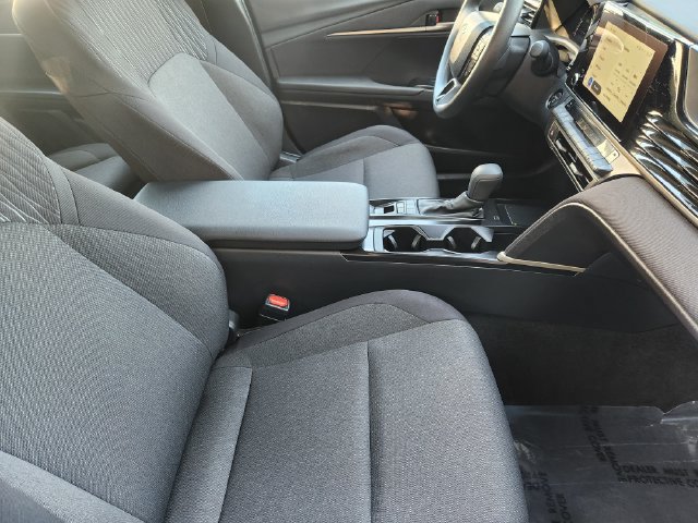Used 2026 Toyota Camry LE FWD image 19
