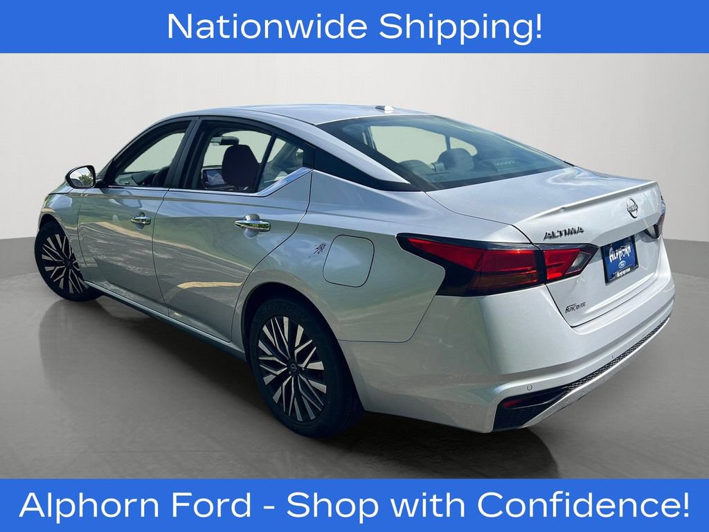 Used 2024 Nissan Altima 2.5 SV FWD image 4
