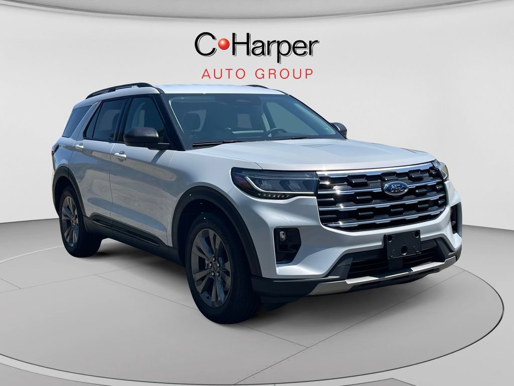 Used 2026 Ford Explorer Active AWD/4WD image 1
