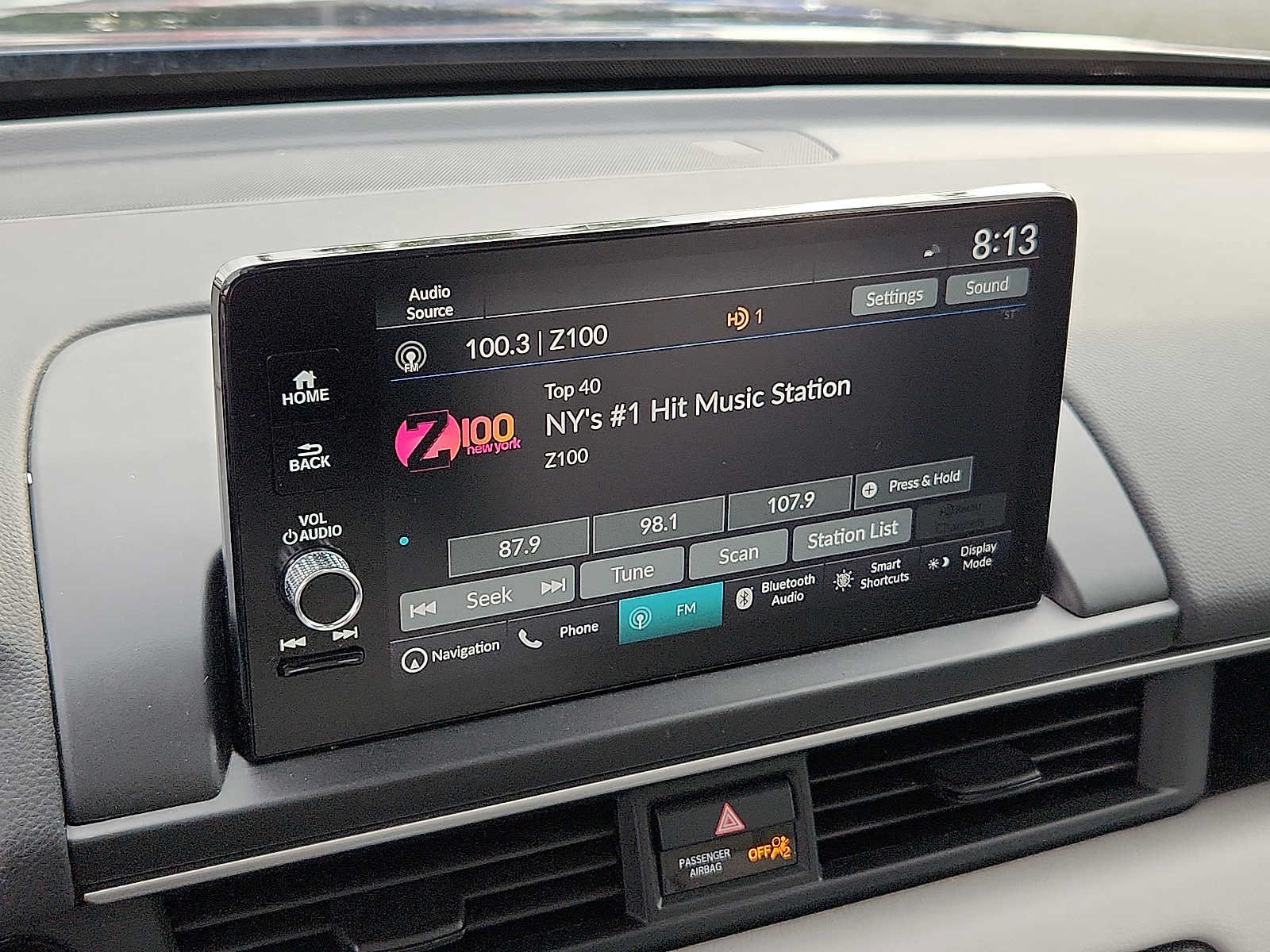 Certified 2023 Honda Pilot Touring image 16