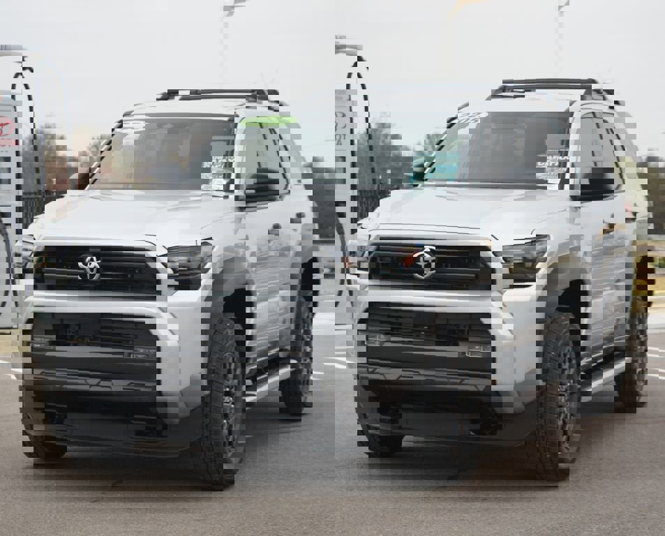 Used 2025 Toyota 4Runner SR5 image 21