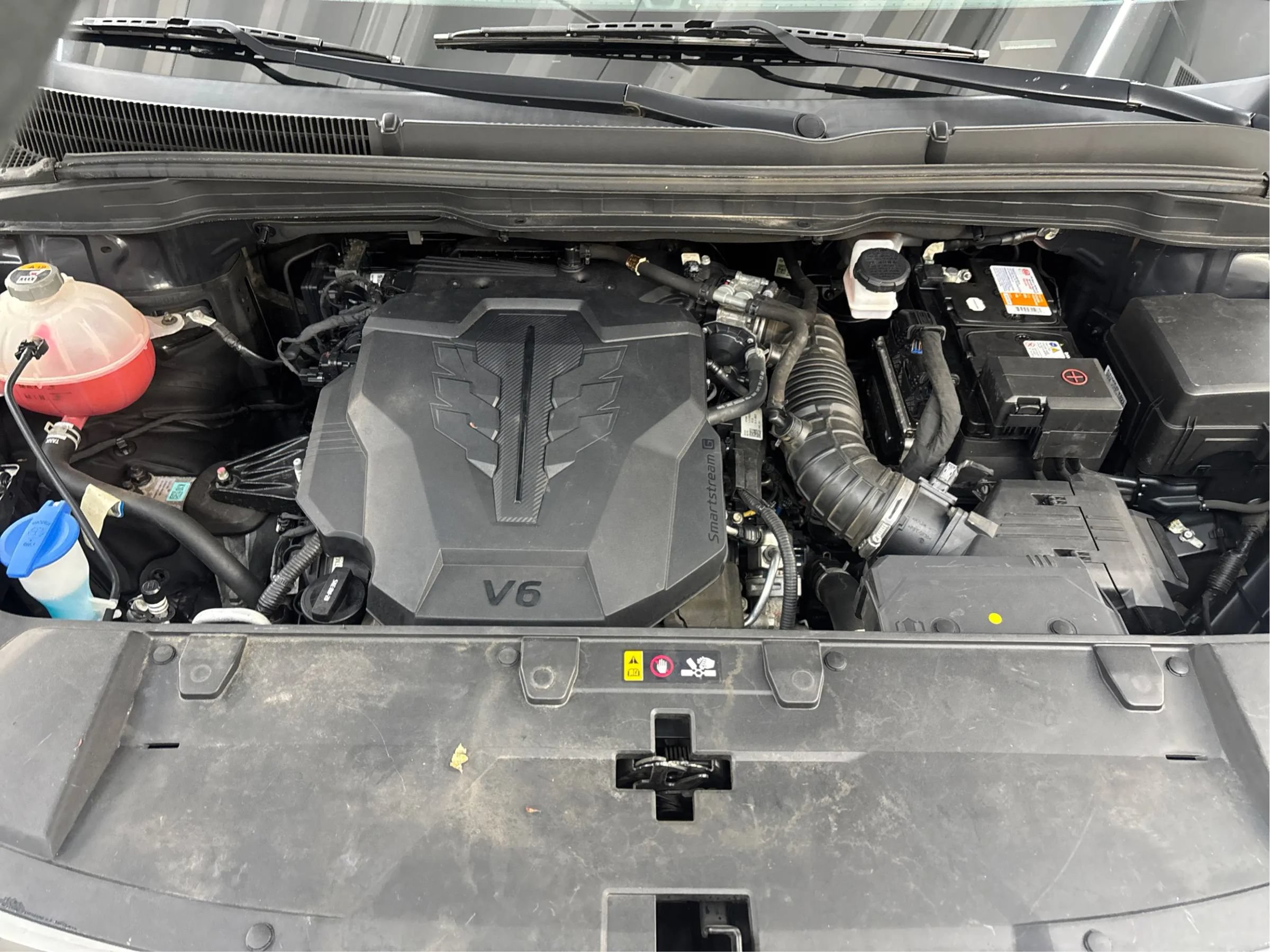 Used 2022 Kia Carnival LX FWD image 28