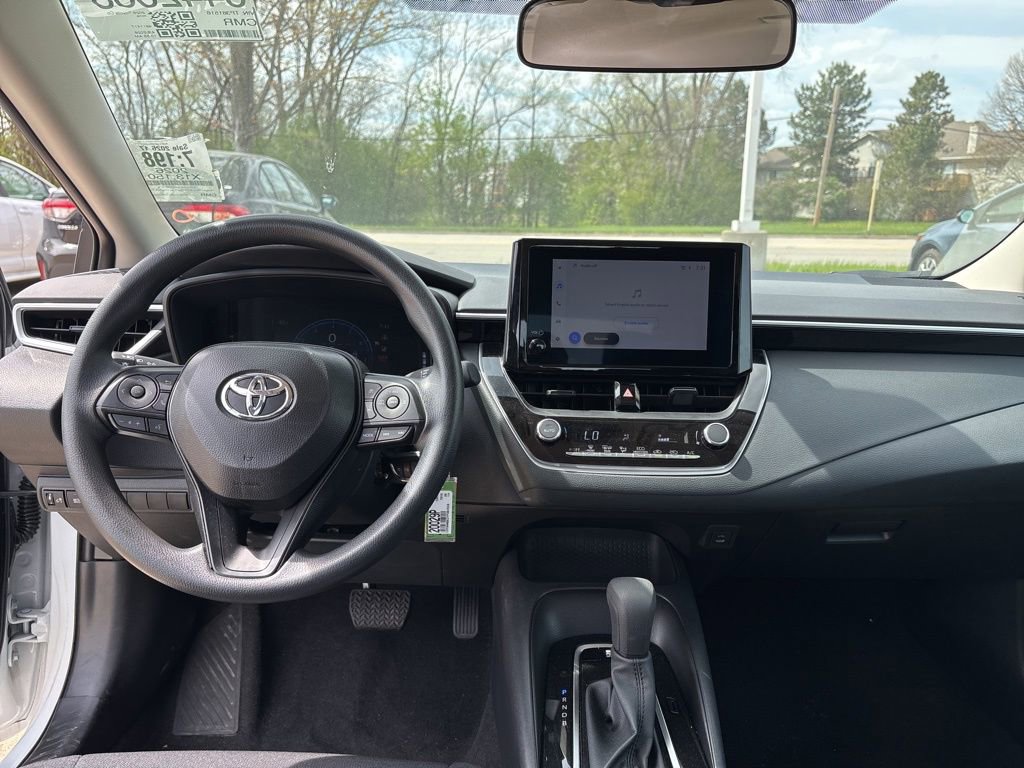 Used 2026 Toyota Corolla LE FWD image 23
