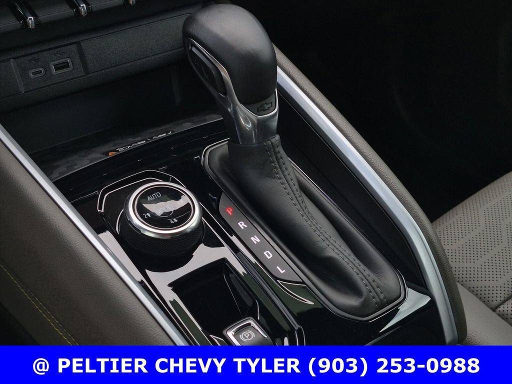 Used 2024 Chevrolet Colorado ZR2 w/ ZR2 Convenience Package III image 23