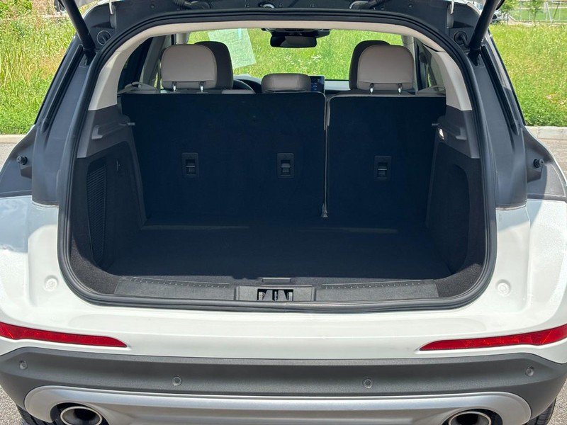 Certified 2023 Lincoln Corsair FWD image 9