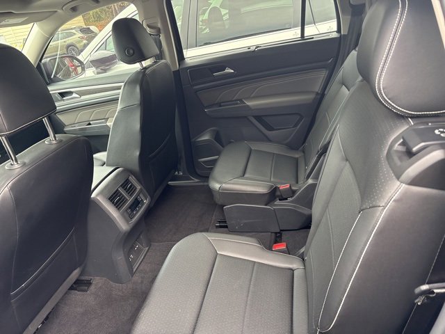 Used 2023 Volkswagen Atlas SE image 4