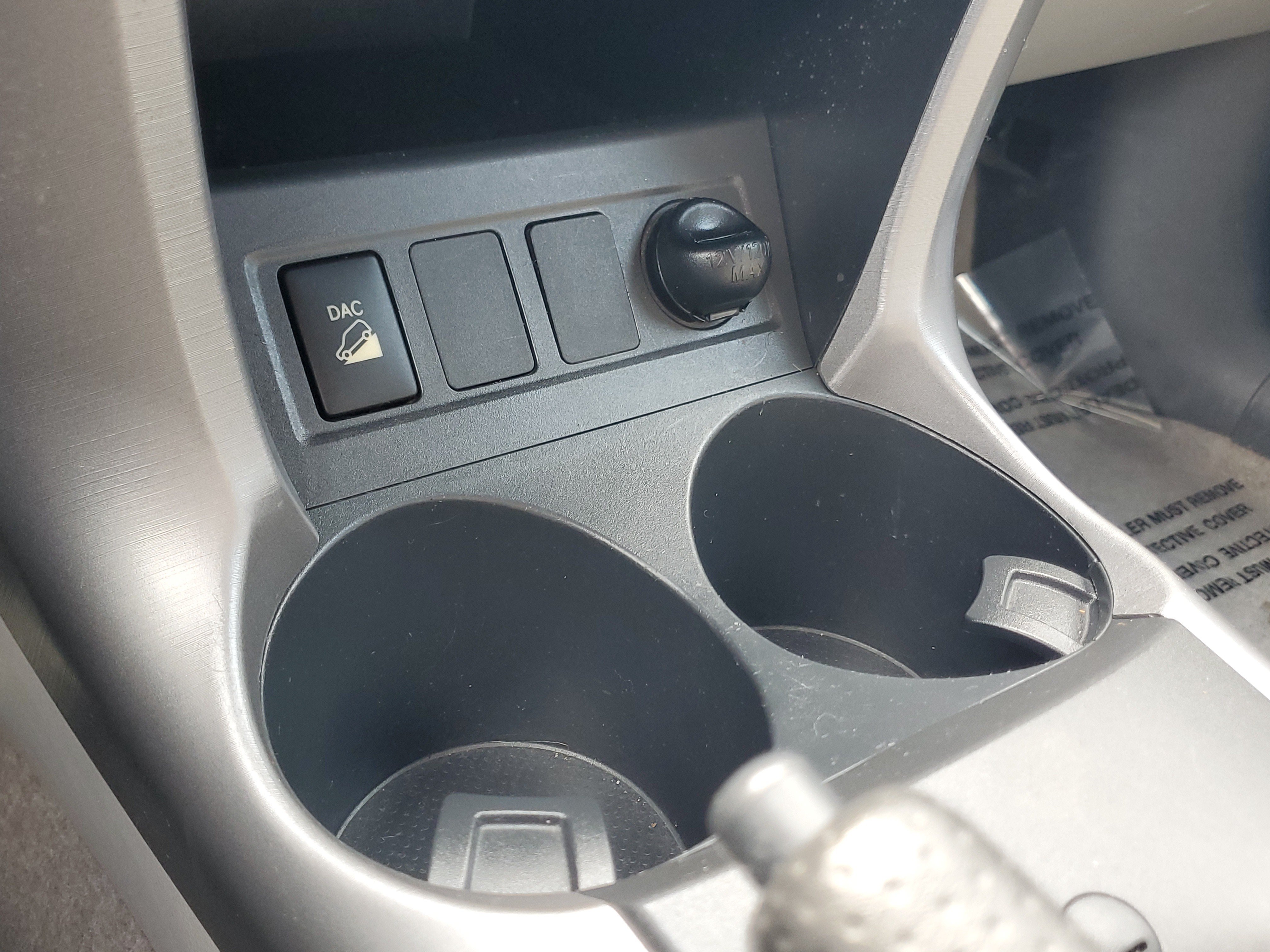 Used 2006 Toyota RAV4 Limited AWD/4WD image 31