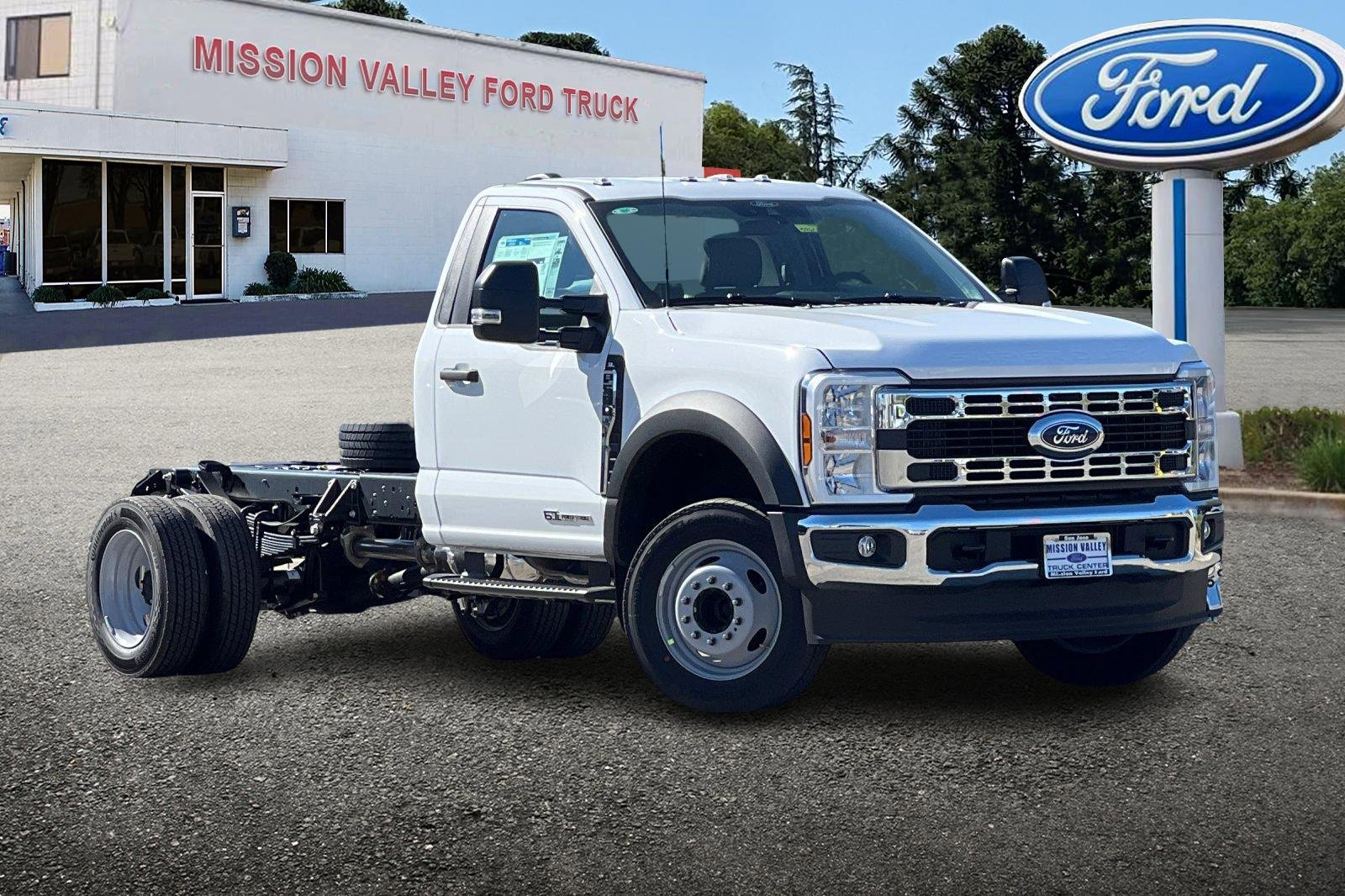 New 2026 Ford F550 2WD Regular Cab Super Duty image 2