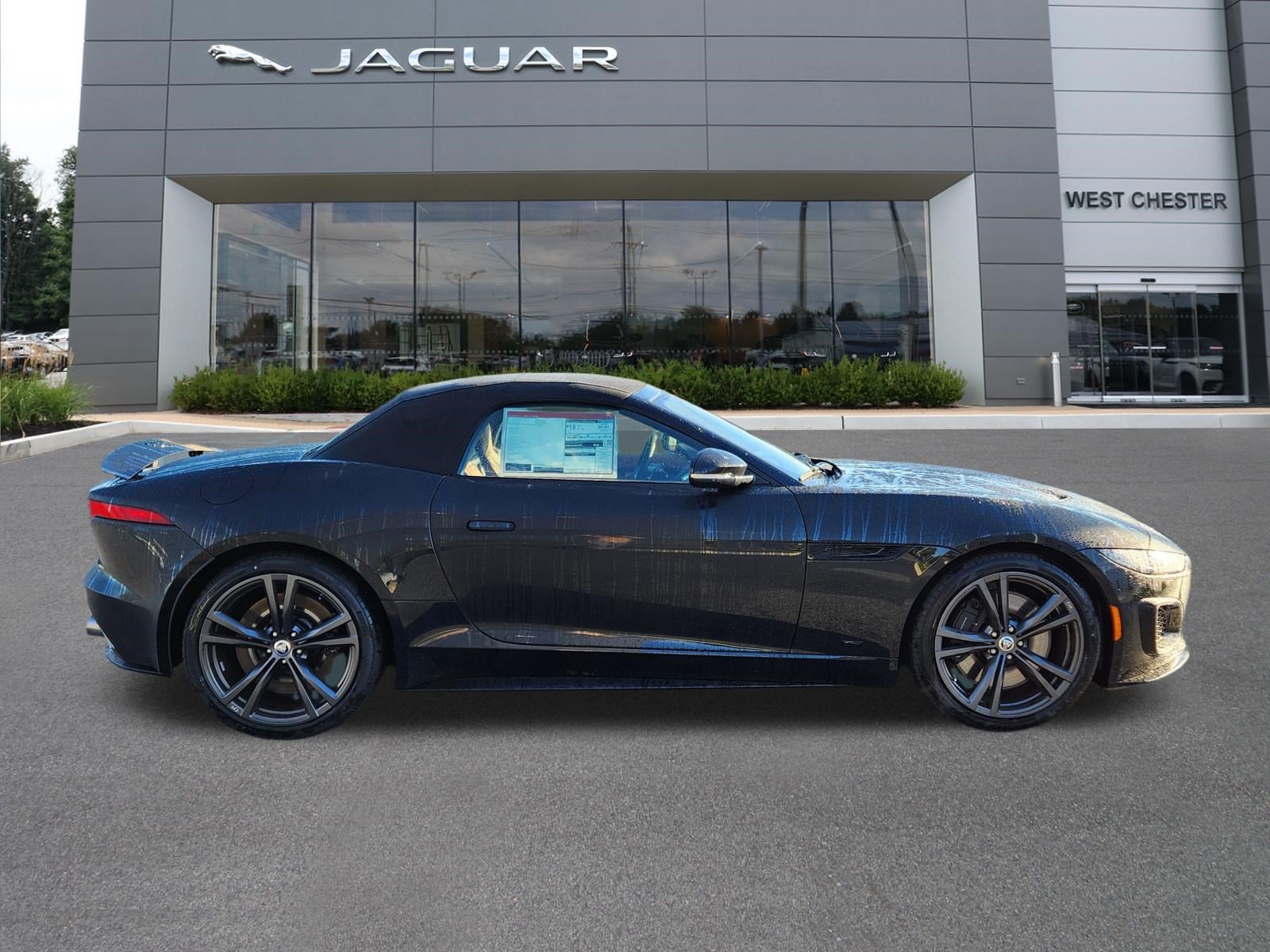 Used 2024 Jaguar F-TYPE R AWD/4WD image 6