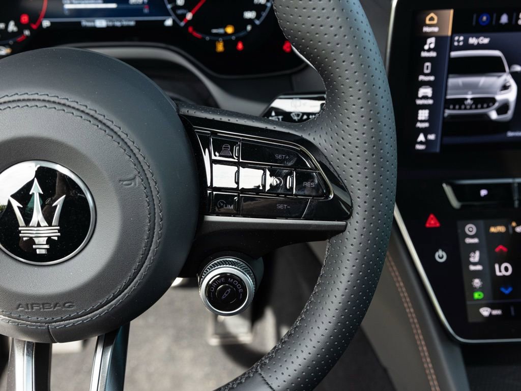 New 2026 Maserati Grecale Modena image 30