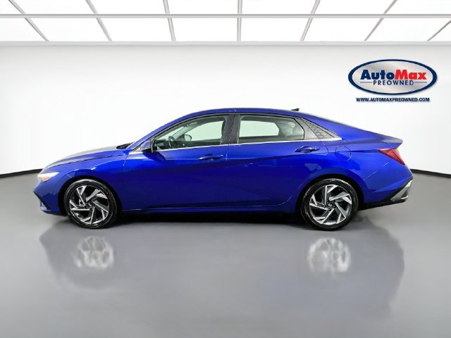 Used 2025 Hyundai Elantra Limited FWD image 9