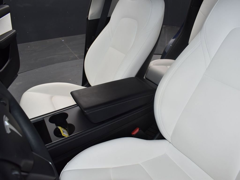 Used 2022 Tesla Model Y Performance image 22