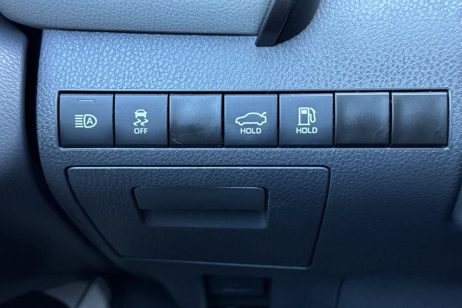Certified 2023 Toyota Camry LE FWD image 28