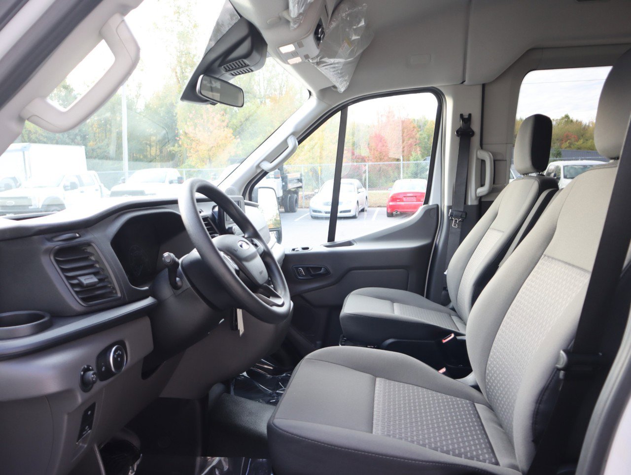 Used 2024 Ford Transit 350 XL image 17