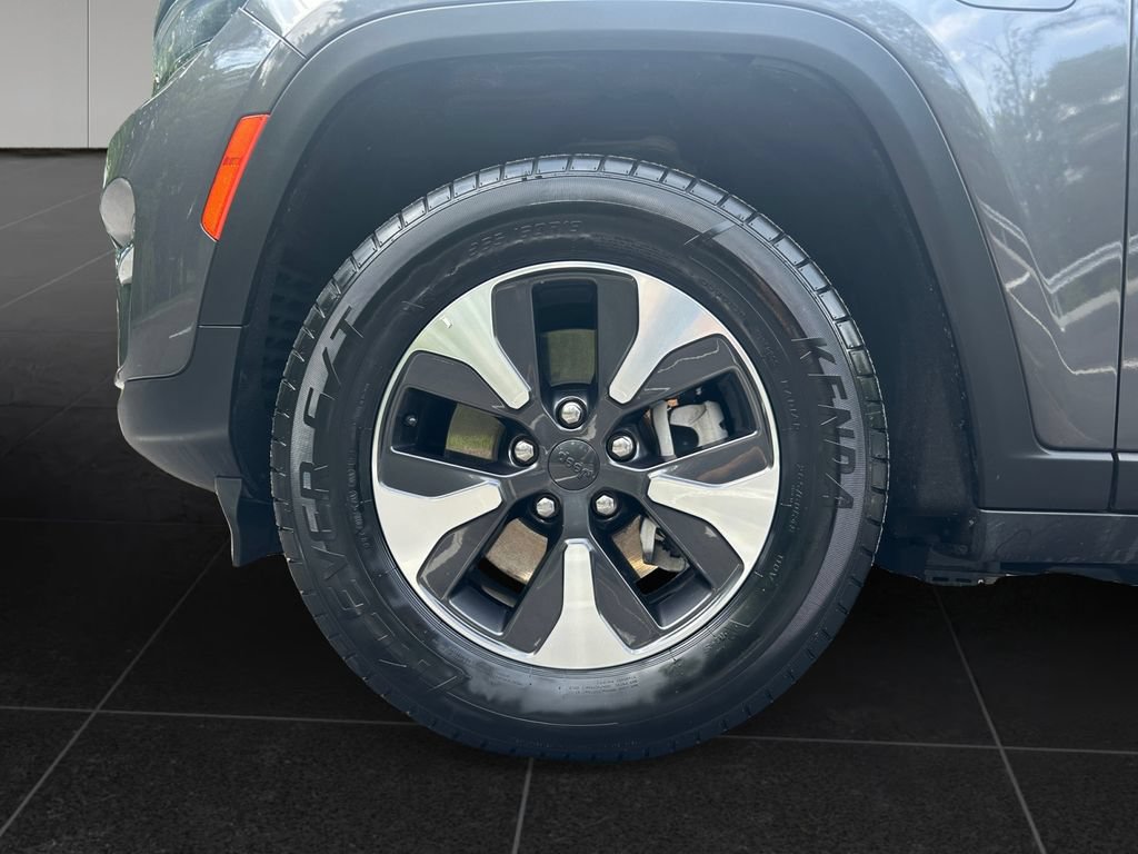 Used 2024 Jeep Grand Cherokee Limited 4xe AWD/4WD image 9