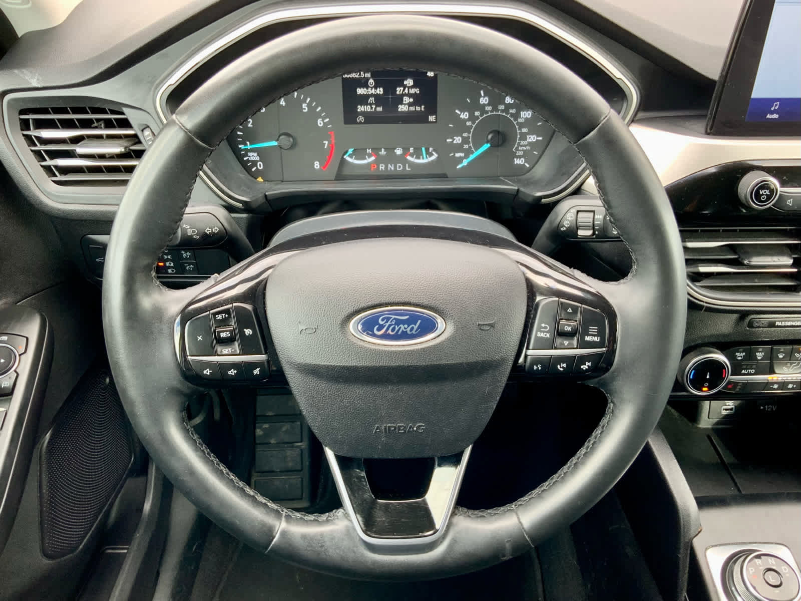 Used 2022 Ford Escape SEL image 32