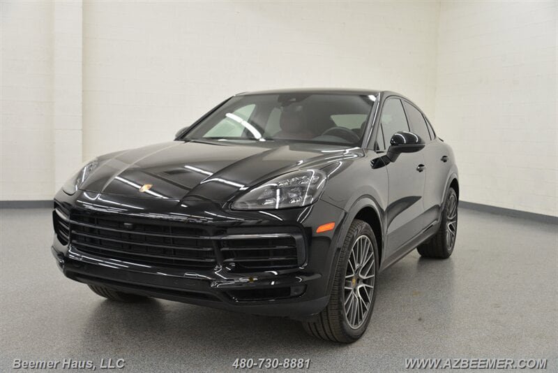 Used 2021 Porsche Cayenne S AWD/4WD image 2