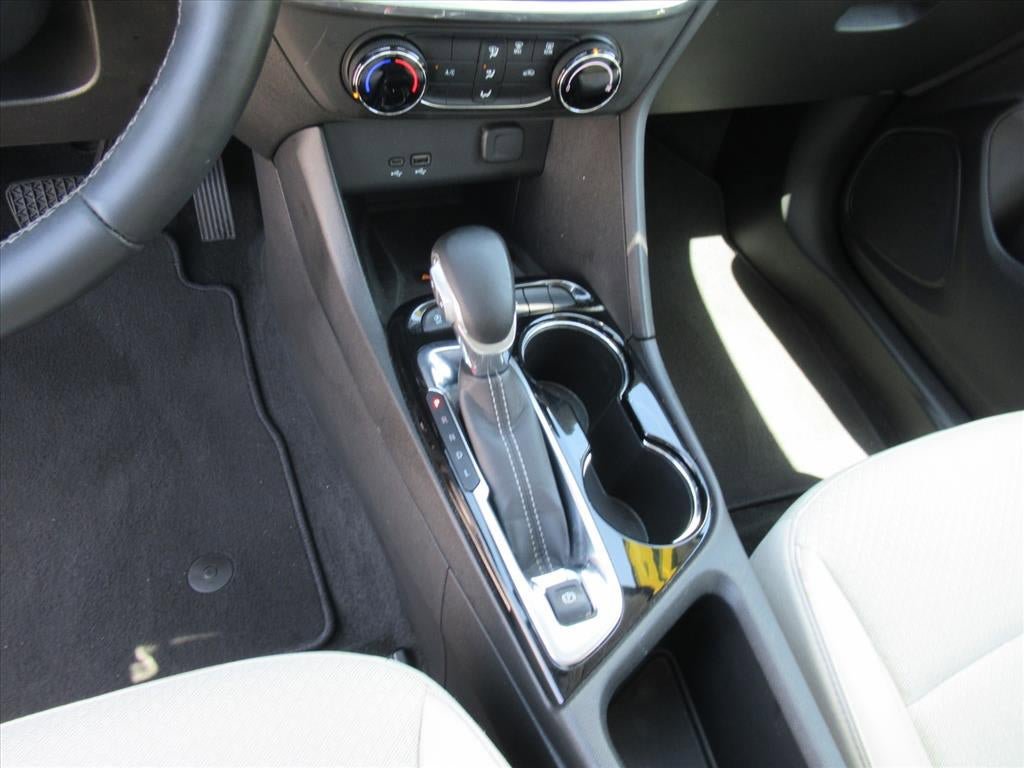 Used 2024 Buick Encore GX Preferred w/ Advanced Technology Package FWD image 16