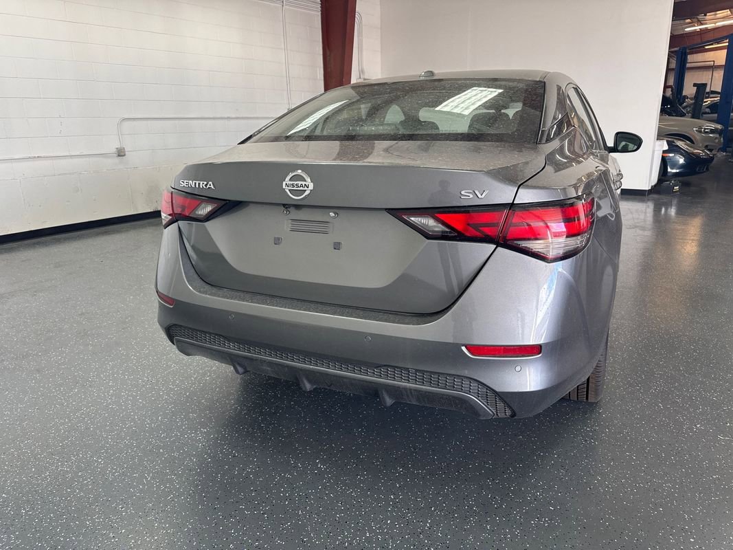 Used 2022 Nissan Sentra SV image 4