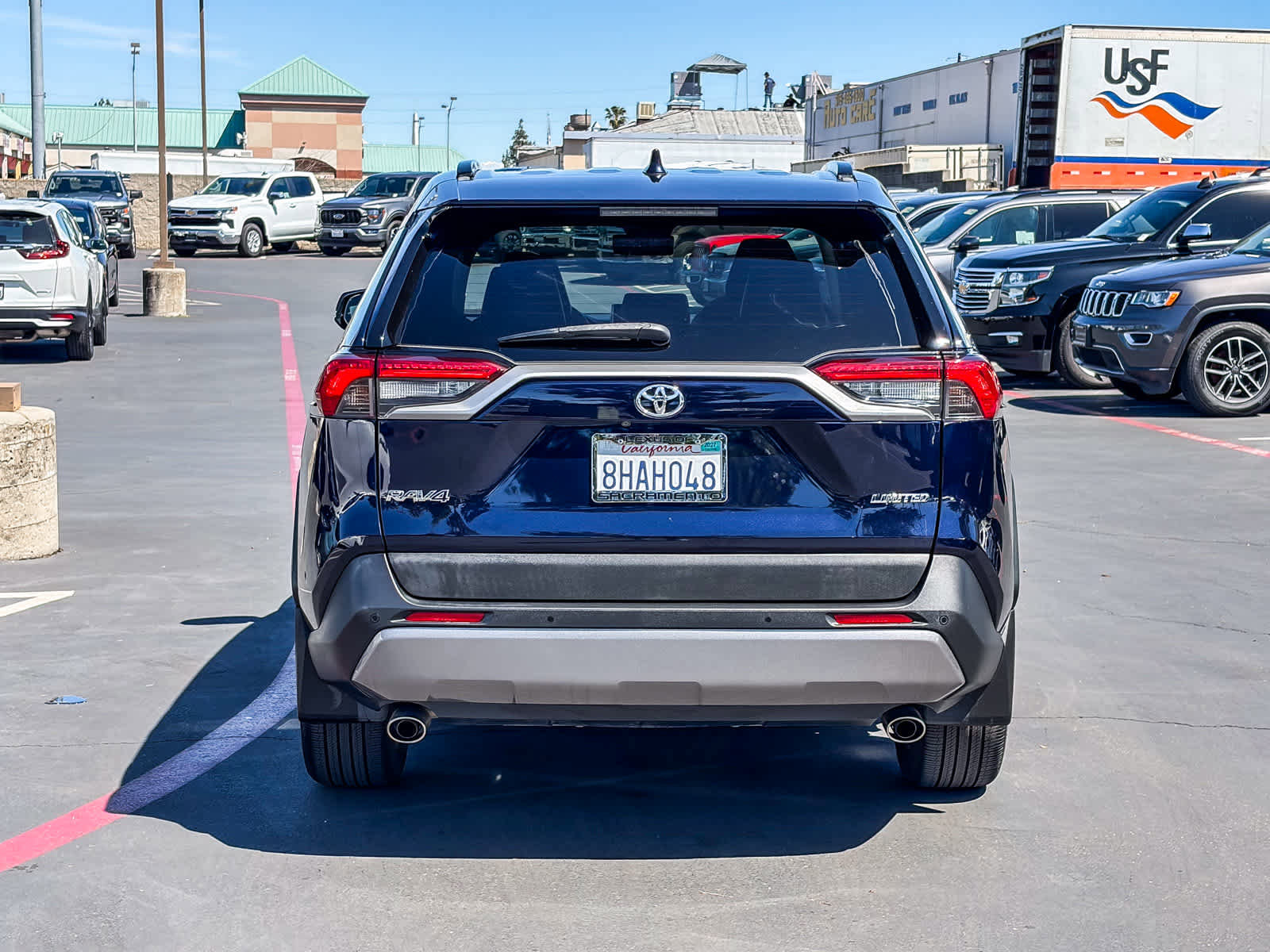 Used 2019 Toyota RAV4 Limited w/ Advanced Technology Package FWD image 3