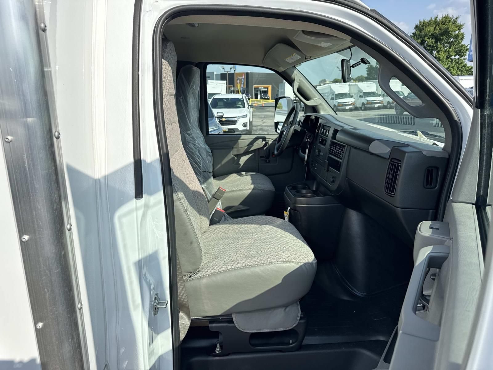 New 2026 Chevrolet Express 4500 w/ Power Convenience Package RWD image 11