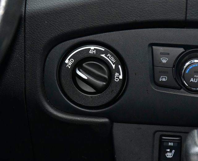 Used 2023 Nissan Frontier PRO-4X w/ Pro-4X Premium Package image 29