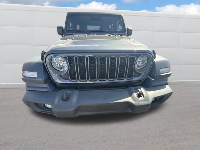 Used 2025 Jeep Wrangler Unlimited Sport AWD/4WD image 12