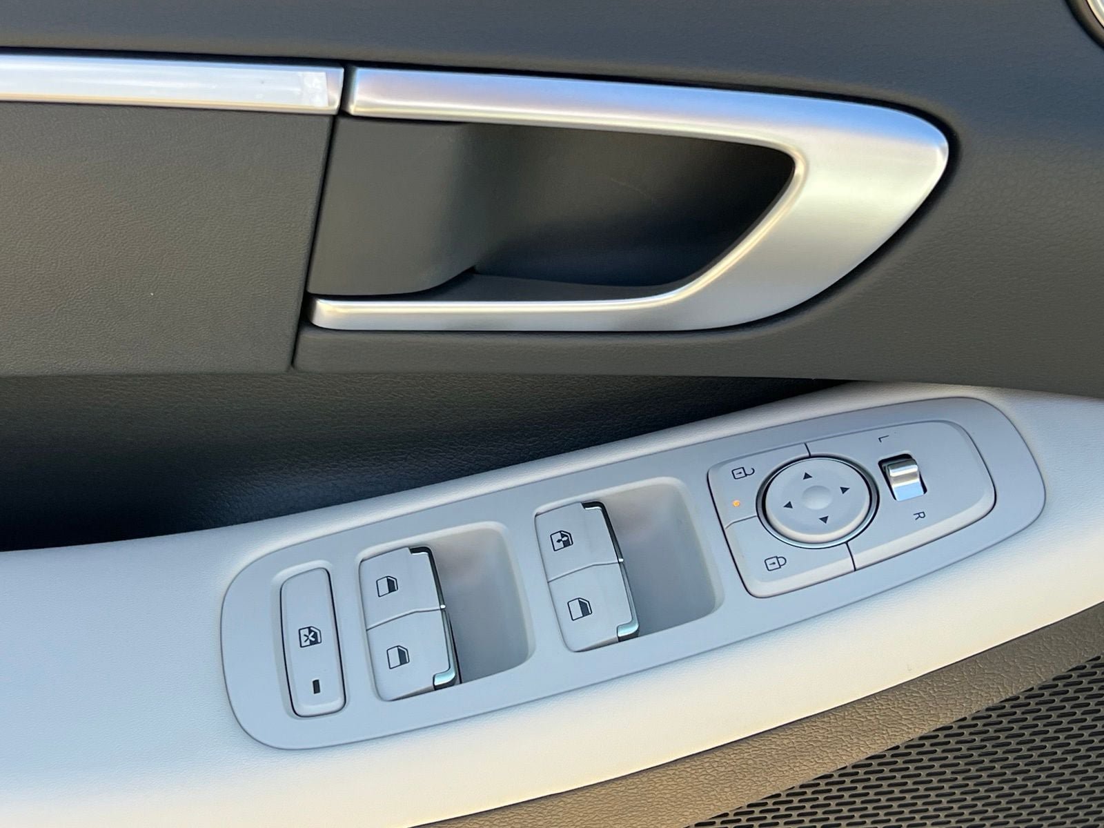 New 2026 Hyundai Sonata SE FWD image 23