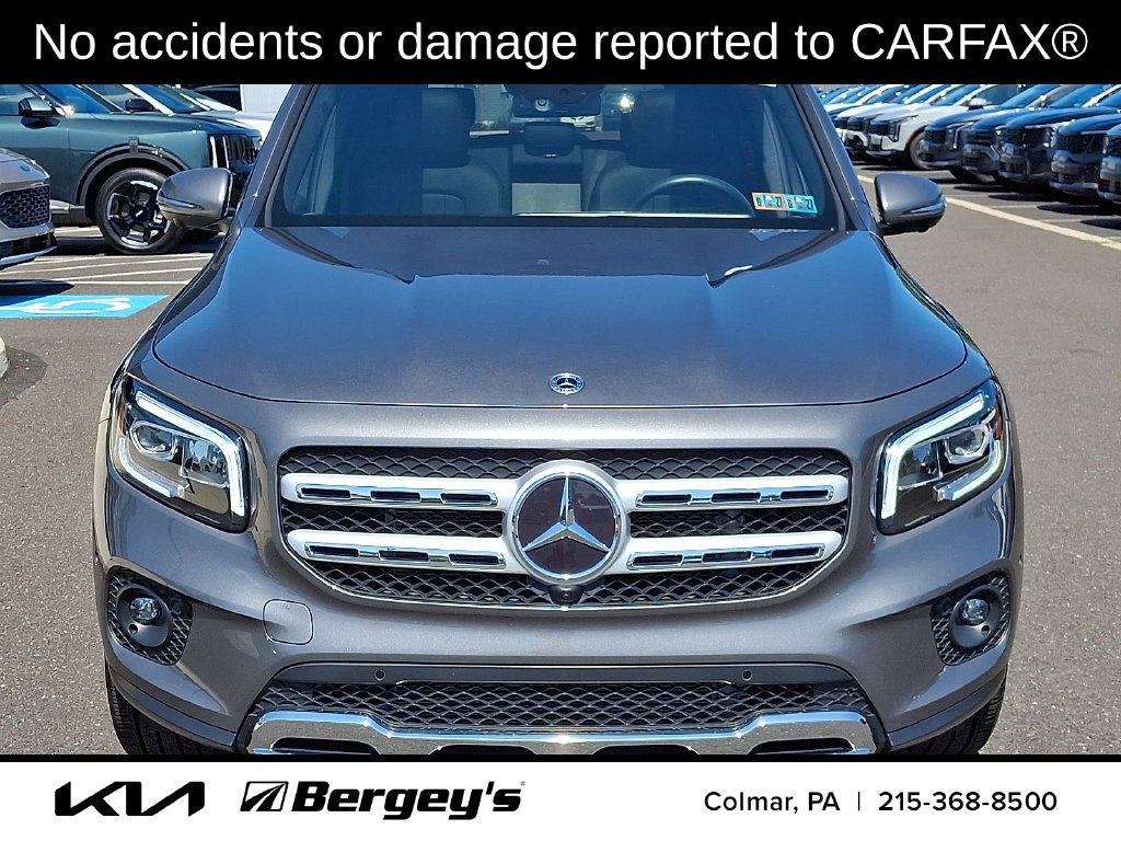 Used 2023 Mercedes-Benz GLB 250 4MATIC image 2