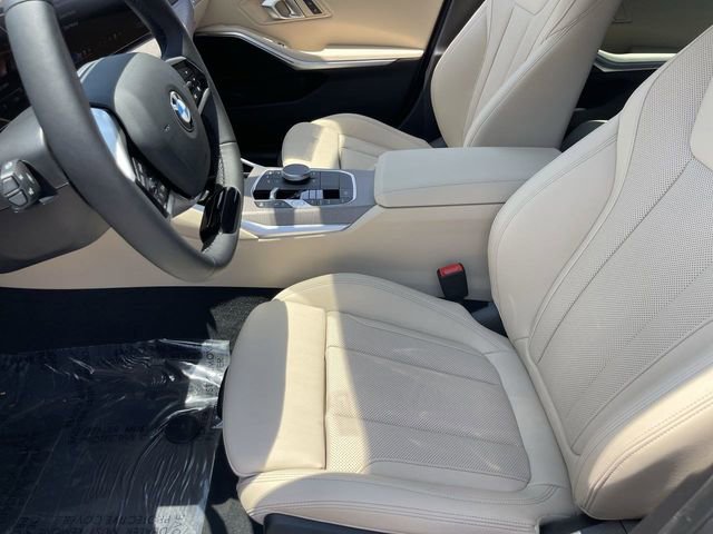 Used 2025 BMW 330i Sedan w/ Premium Package image 19