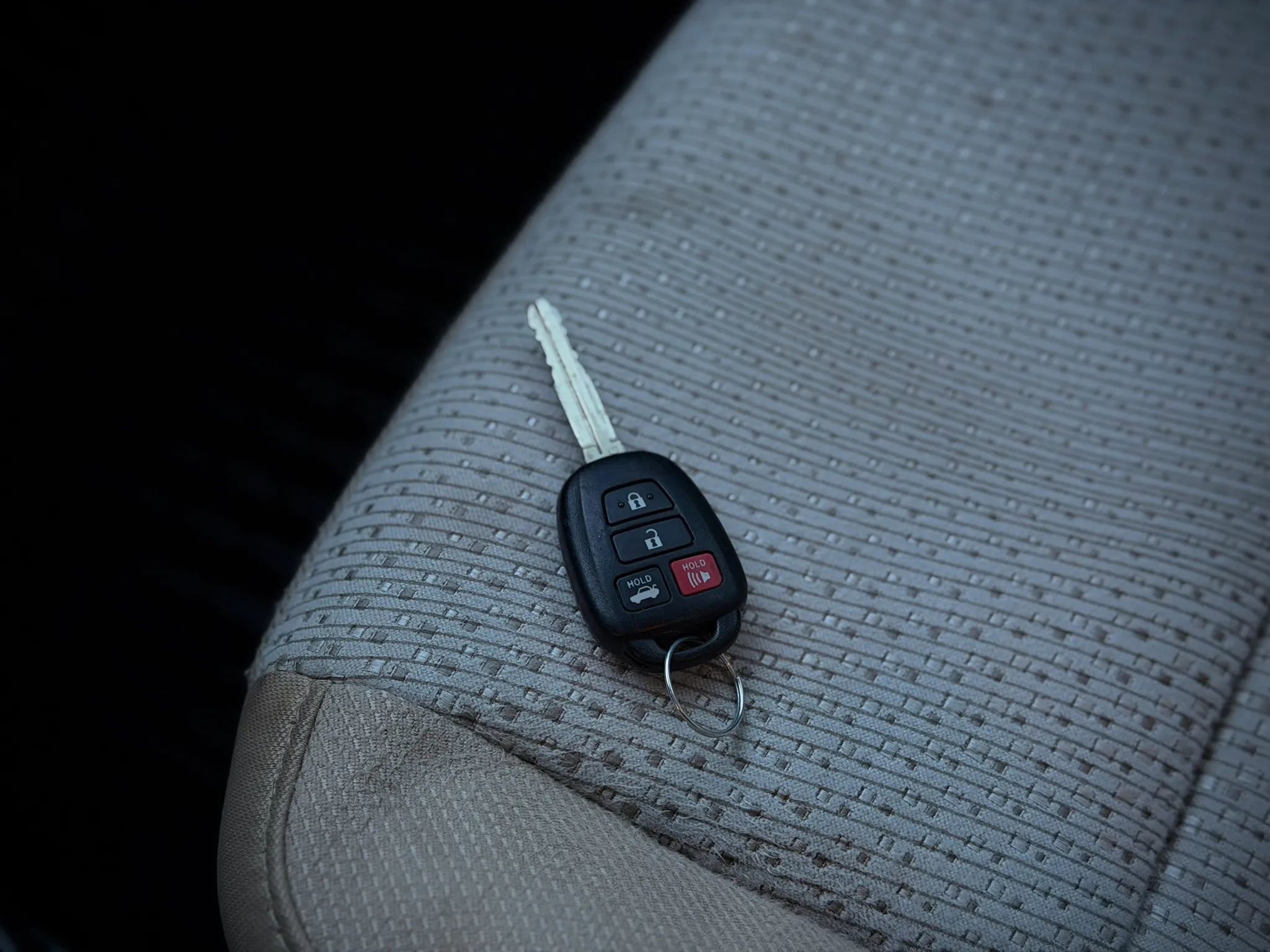 Used 2012 Toyota Camry LE image 17