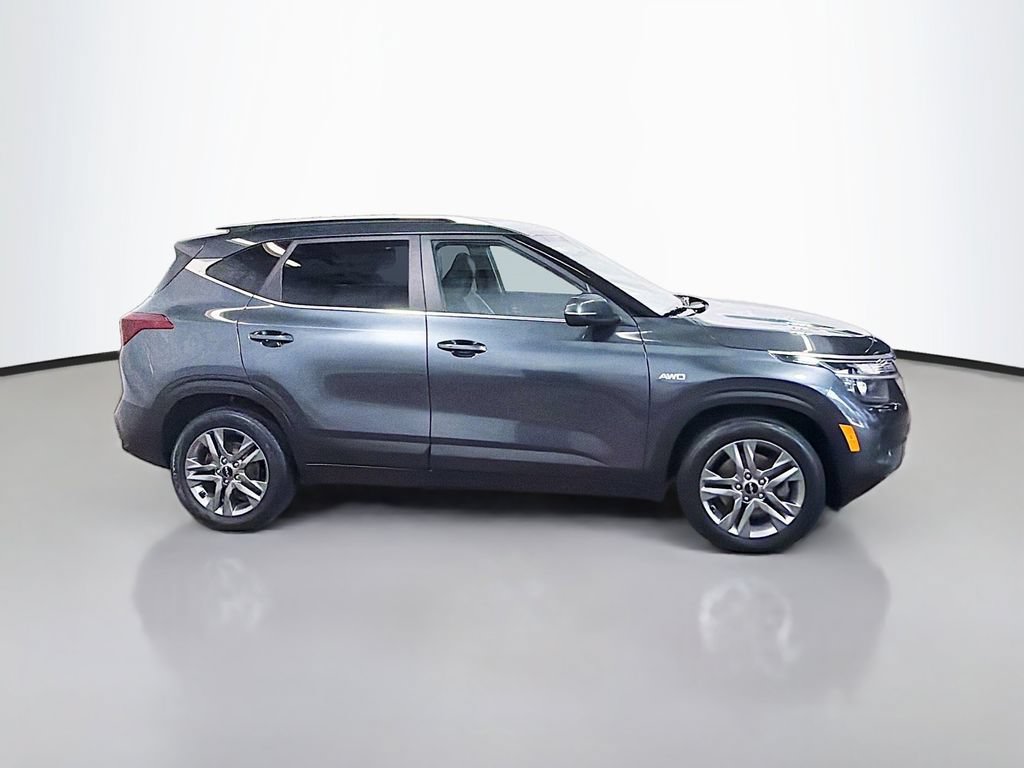 Used 2023 Kia Seltos S AWD/4WD image 10
