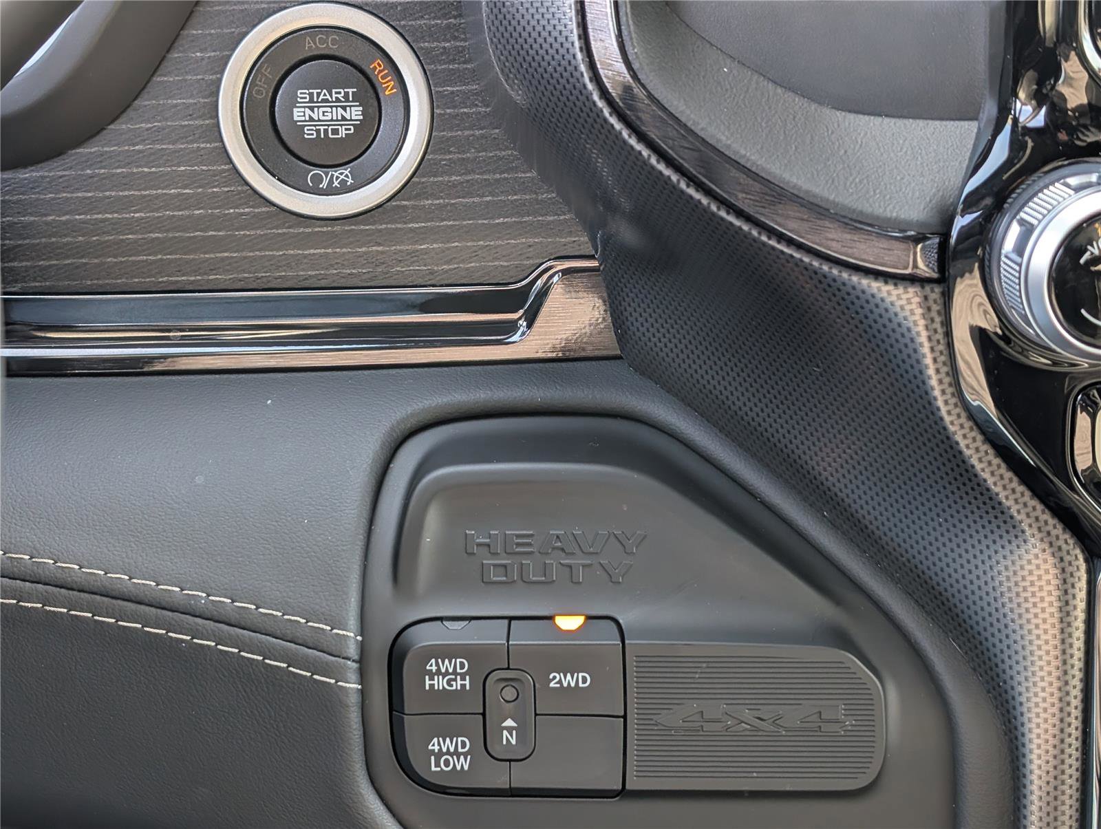 Used 2024 RAM 3500 Limited image 31