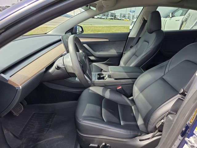 Used 2023 Tesla Model 3 Standard Range image 8