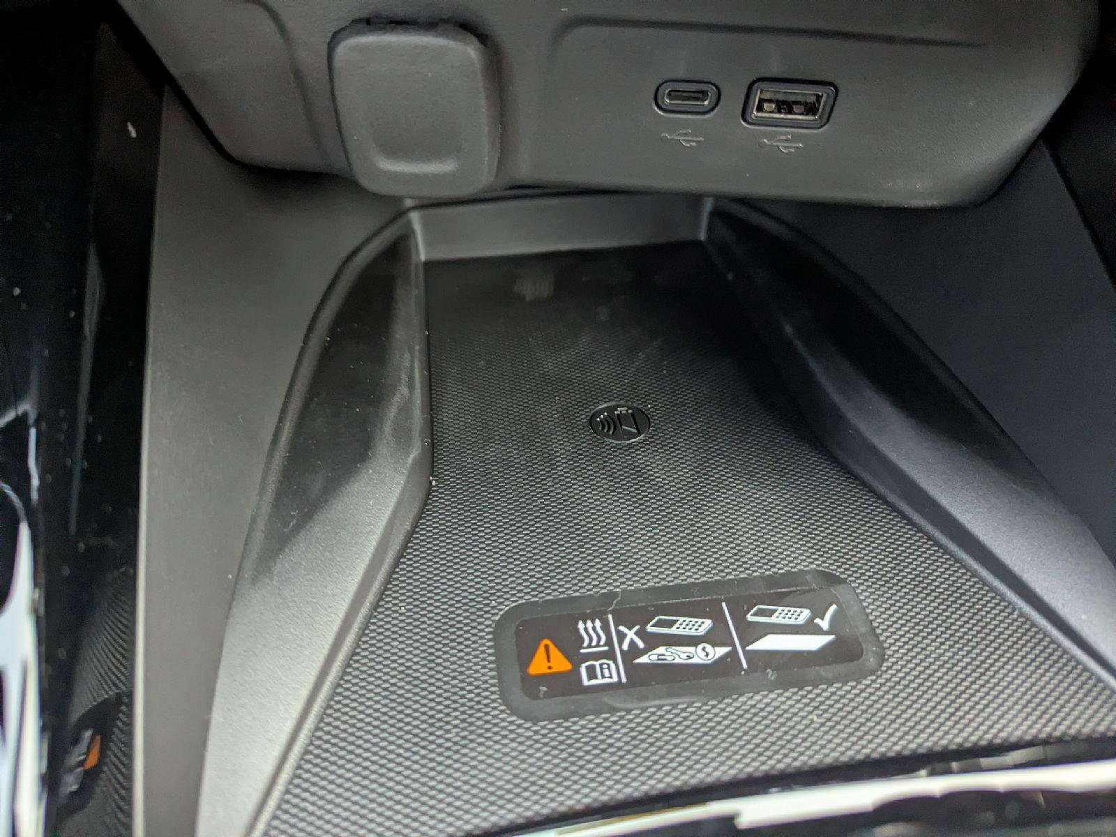 New 2026 Chevrolet Trax RS w/ Sunroof Package image 33