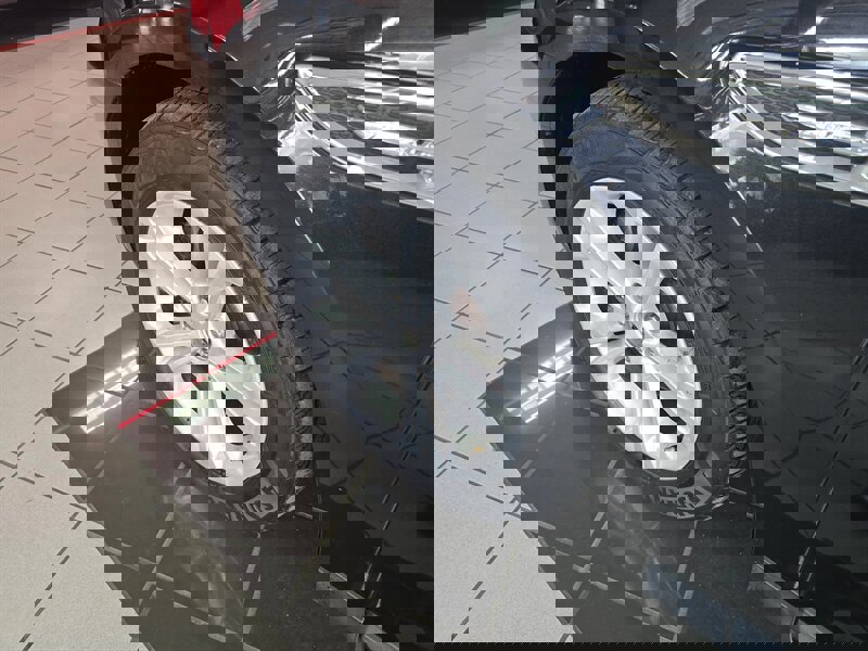 Used 2013 Ford Taurus SEL image 31