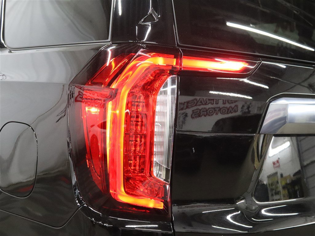 Used 2022 GMC Yukon AT4 image 10