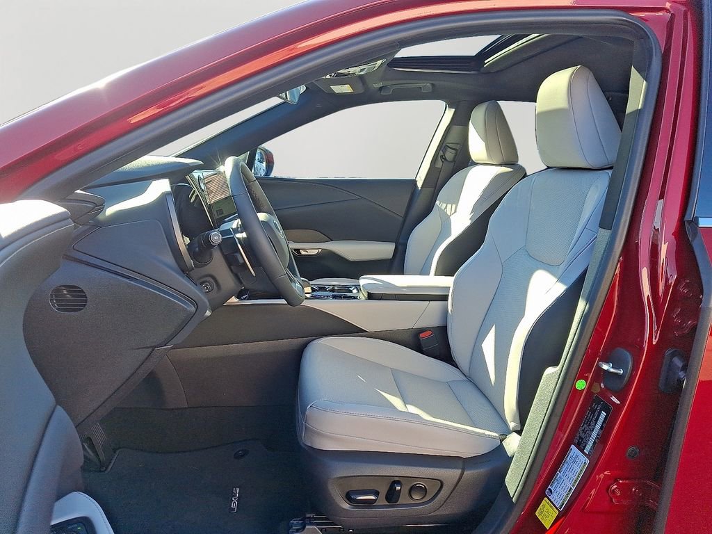 Used 2025 Lexus RX 350 Premium image 11