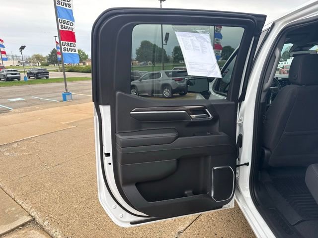 Used 2023 Chevrolet Silverado 1500 LT AWD/4WD image 14