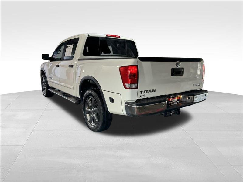 Used 2015 Nissan Titan SV w/ SV Value Truck Package image 6