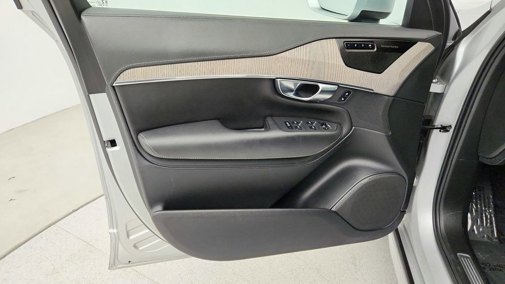 Used 2021 Volvo XC90 T6 Inscription image 11