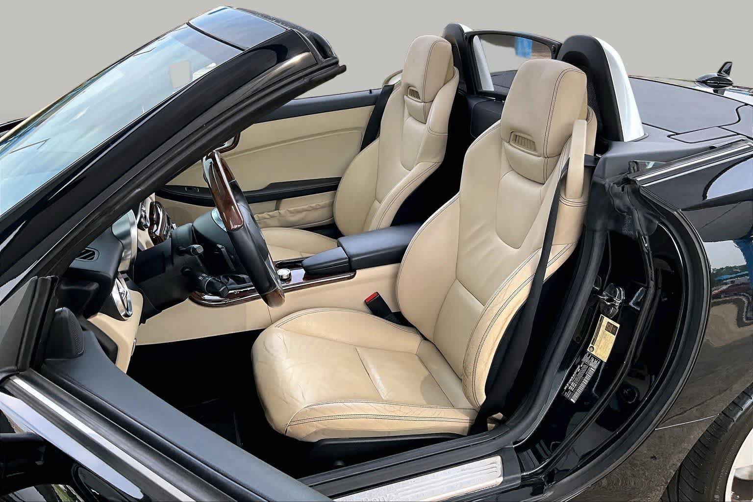 Used 2012 Mercedes-Benz SLK 350 image 8