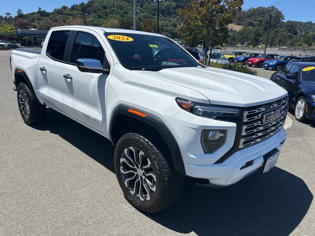 Used 2024 GMC Canyon Denali AWD/4WD image 7
