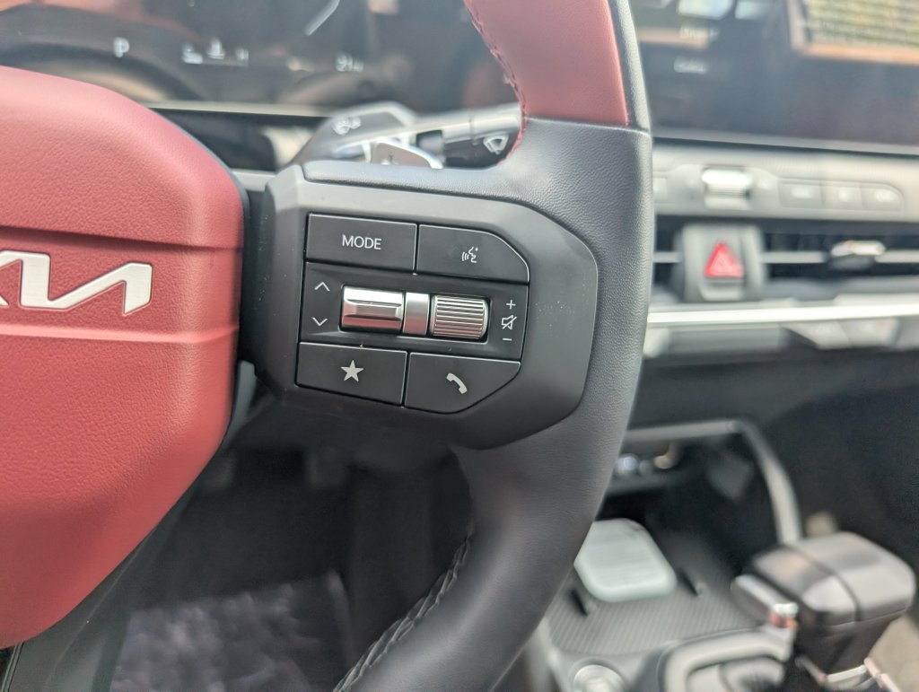 New 2026 Kia K4 GT-Line w/ GT-Line Premium Package FWD image 17