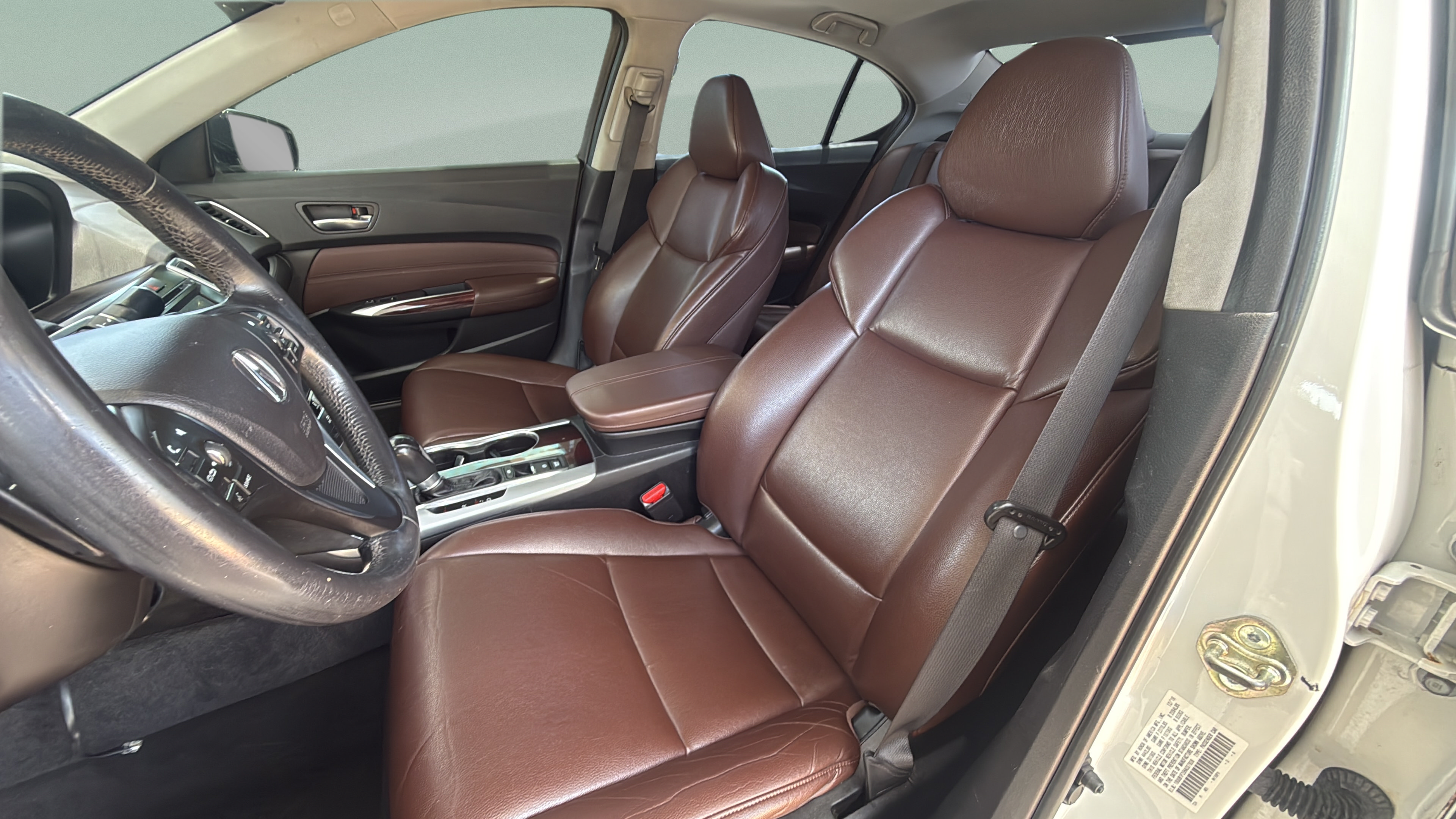 Used 2017 Acura TLX FWD image 9