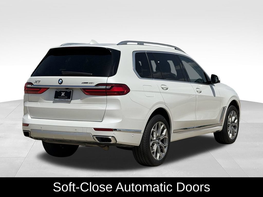 Used 2022 BMW X7 xDrive40i w/ Premium Package AWD/4WD image 10