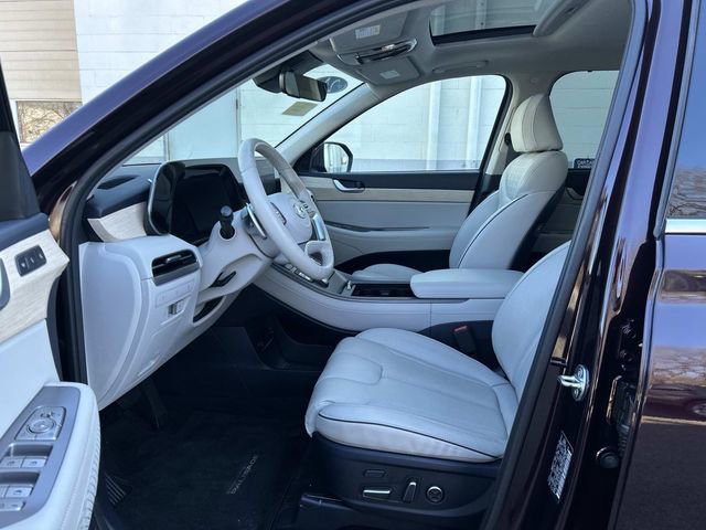 Used 2024 Hyundai Palisade Limited image 11