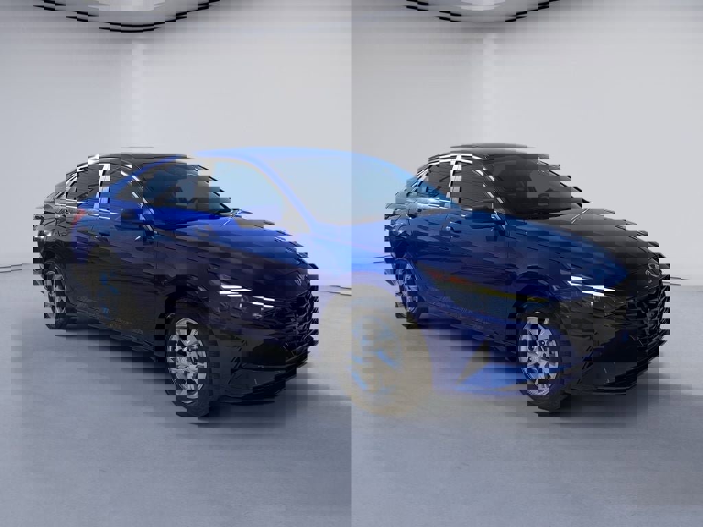 Used 2022 Hyundai Elantra SE image 7